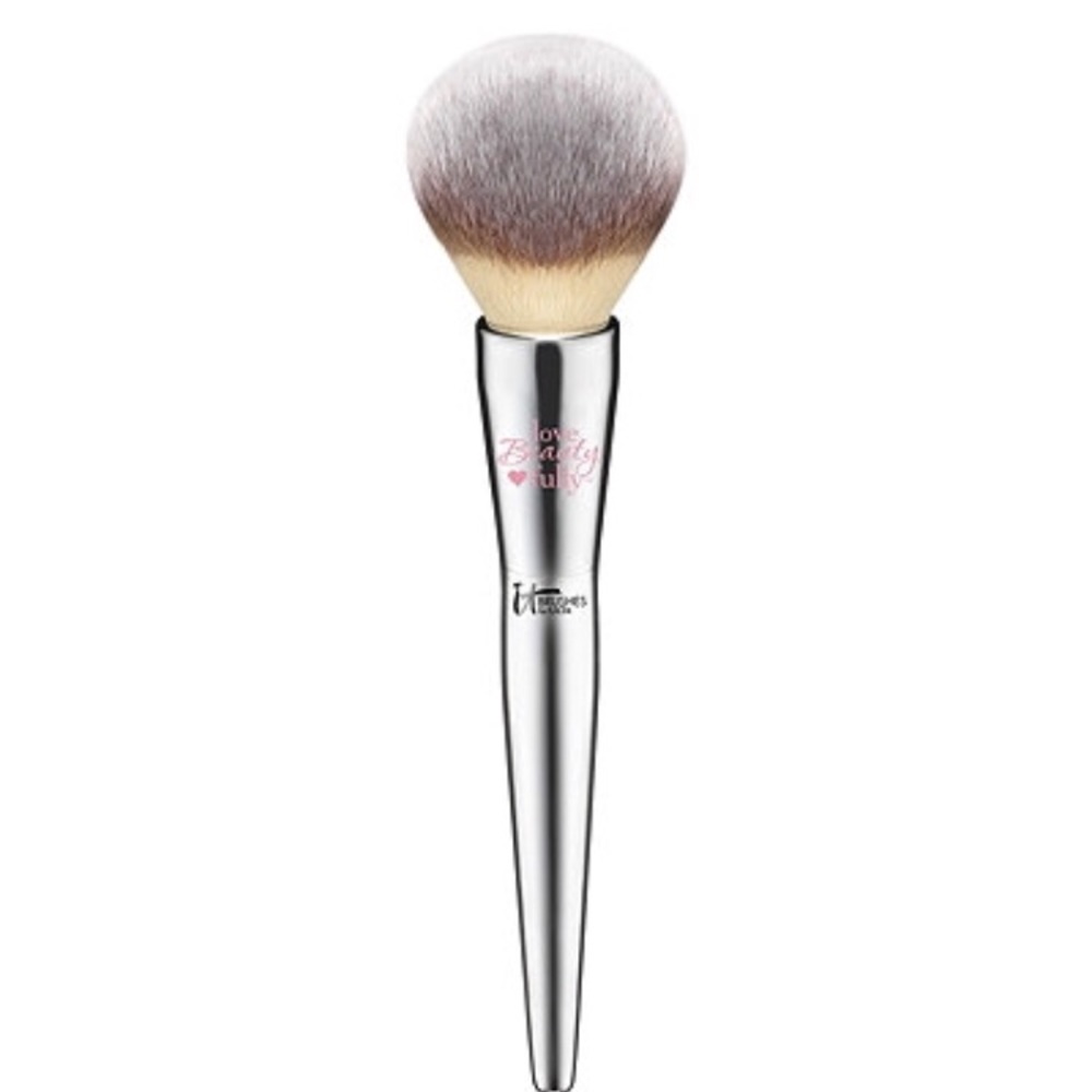NWT It cosmetics powder brush